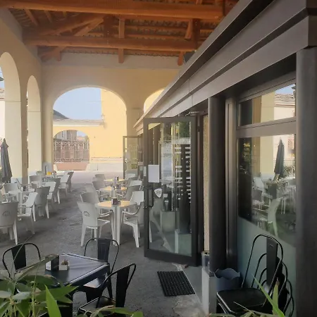 Cafe Del Peso Guest house